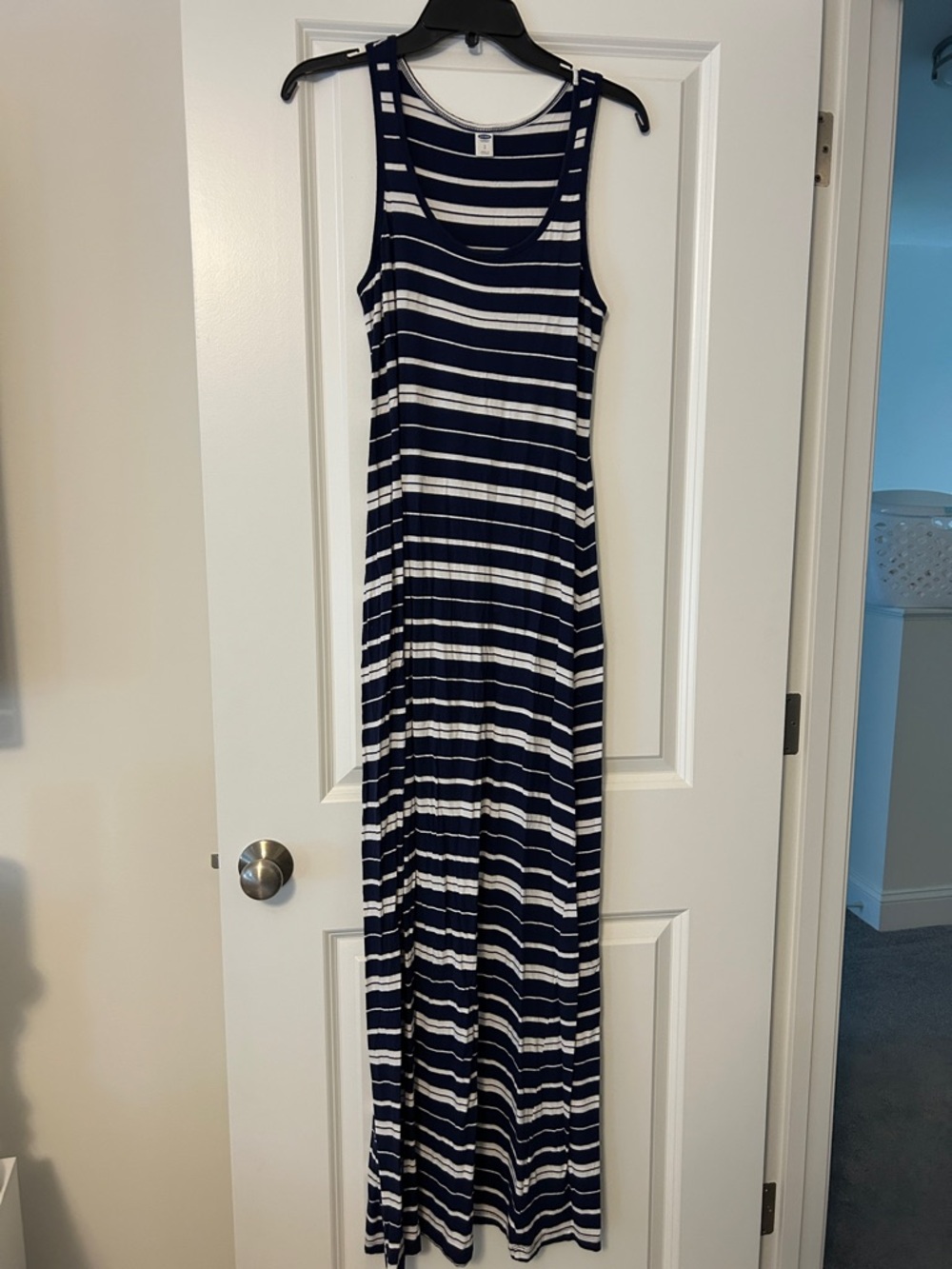 Old Navy Striped Navy and White Sleeveless Maxi Dress